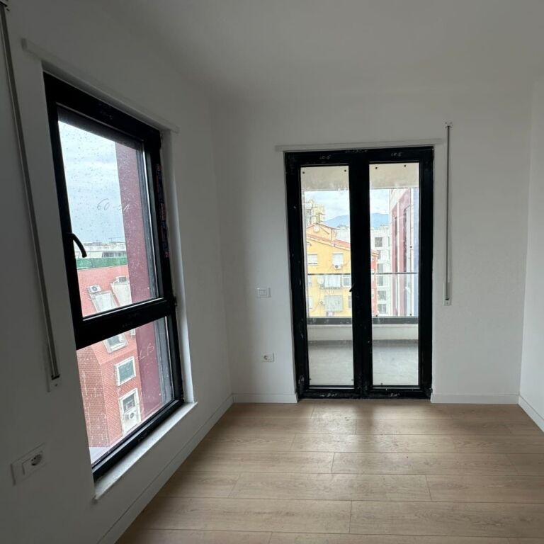 🏡✨ Apartament 3+1 për Shitje – Komuna e Parisit ✨🏡