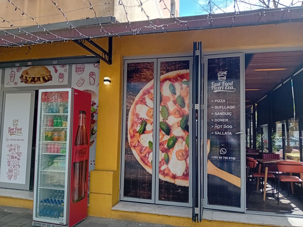 Shitet biznesi fast food piceri. Ambienti 2 mij euro qera mujore.