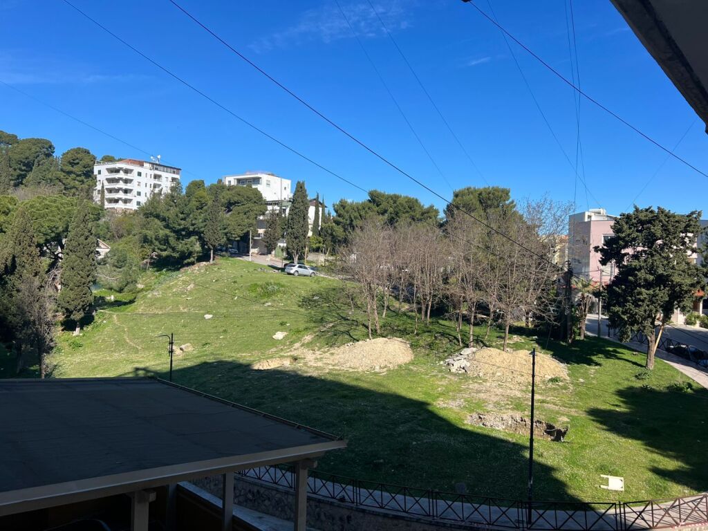 SHITET SUPER APARTAMENT 2+1 134 m2 VILA E ZOGUT 155,000 EURO