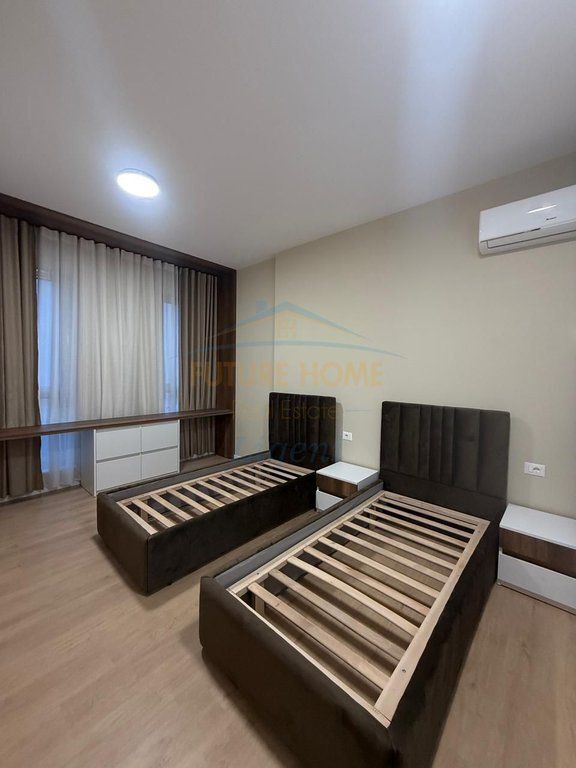 Qera, Apartament 2+1+ Post Parkimi, Green Valley, Tiranë.