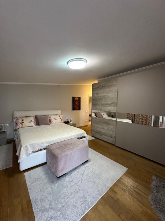 PENTHOUSE NË SHITJE – REZIDENCA KOLOMBO 2, LIQENI ARTIFICIAL I TIRANËS 522,000€