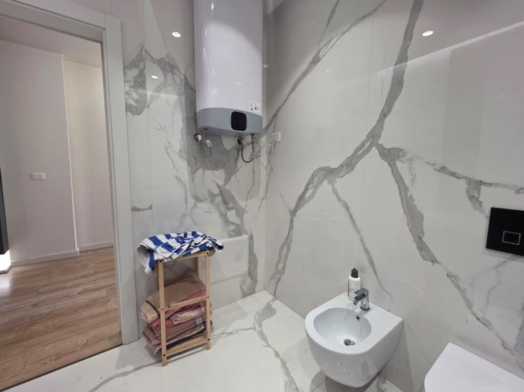 Me Qira: ✨️Super Apt 2+1(+2 Bllkn)📍Selvia- Kompl. Halili, perballe | Pallat i Ri V.2020| 890€/Muaj 🔥