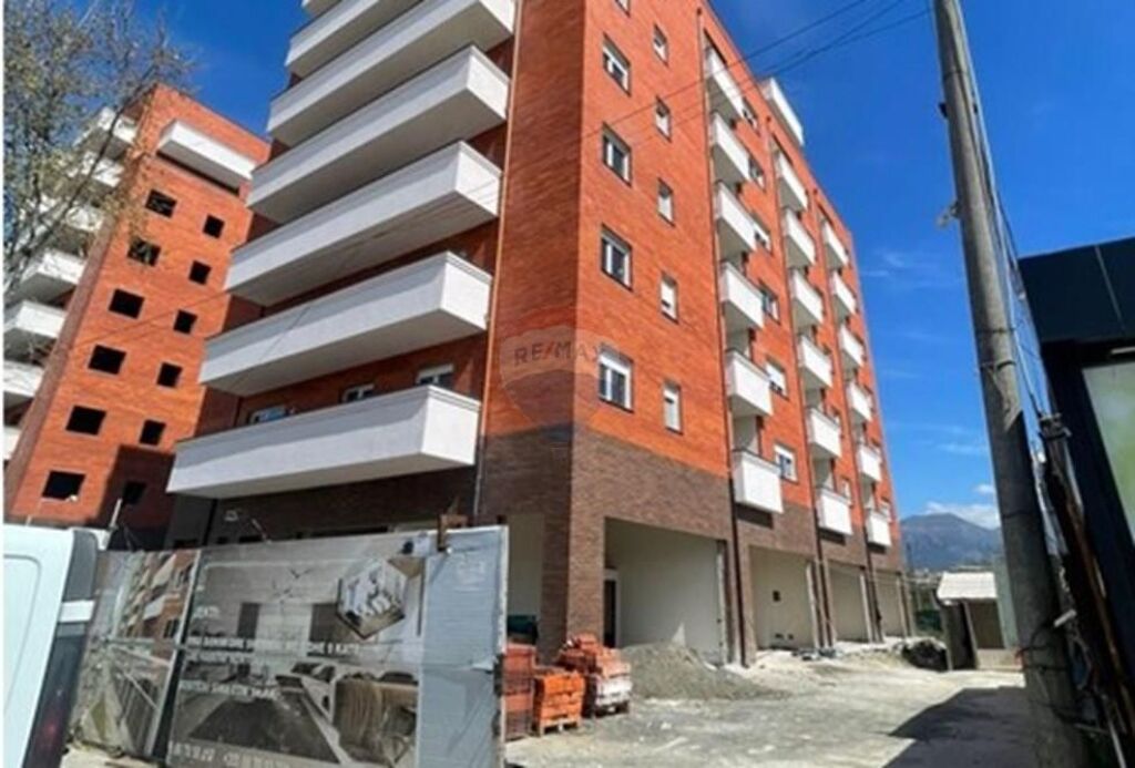 IN VENDITA, APPARTAMENTO 2+1+2, BULEVARDI BLU, TIRANA