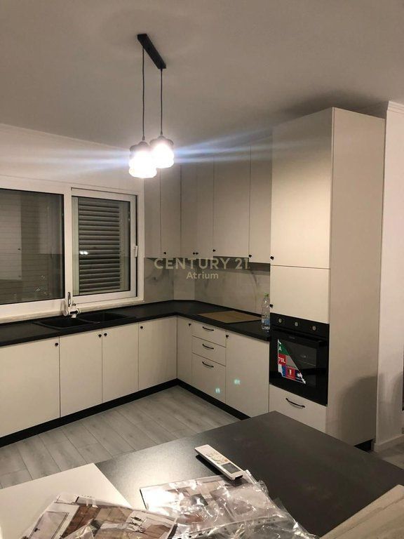 JEPET ME QIRA APARTAMENT 2 + 1 NE FRESK !