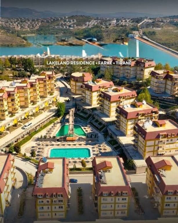 RESIDENZA LAKE LAND, AFFITTIAMO APPARTAMENTO 1+1+POSTO AUTO