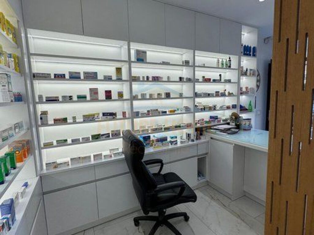 Affitto, Locale Commerciale Duplex, Ospedale Americano 2, Tirana