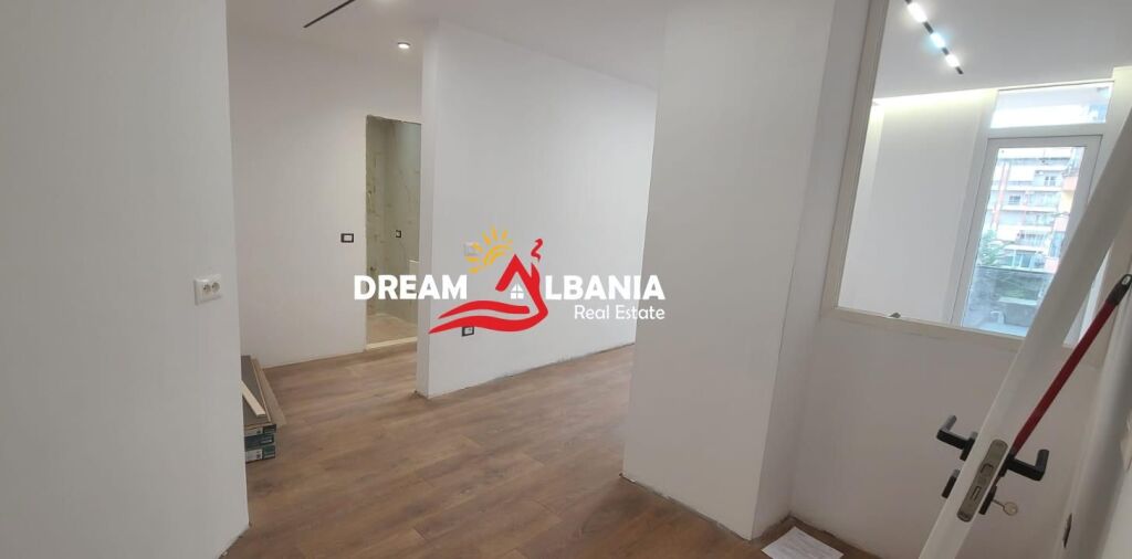 Shiten 2 Apartamente 1+1 tek 21 Dhjetori, prane Mondialit (ID 41111541)