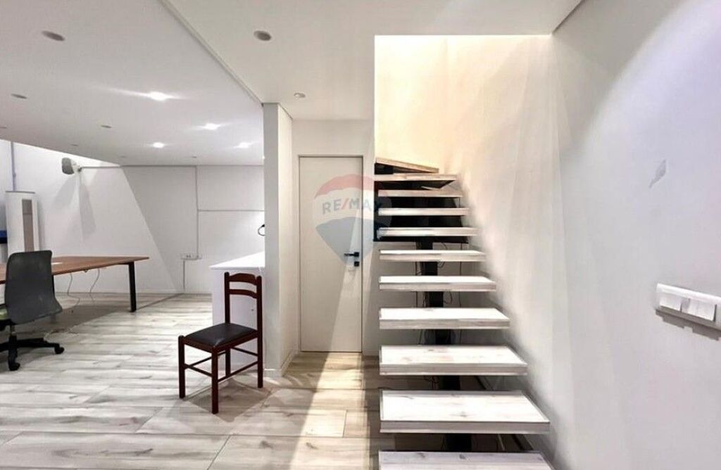 Zyrë - Për Shitje - Tirana Golden Park, Tiranë  ID: 530181090-149