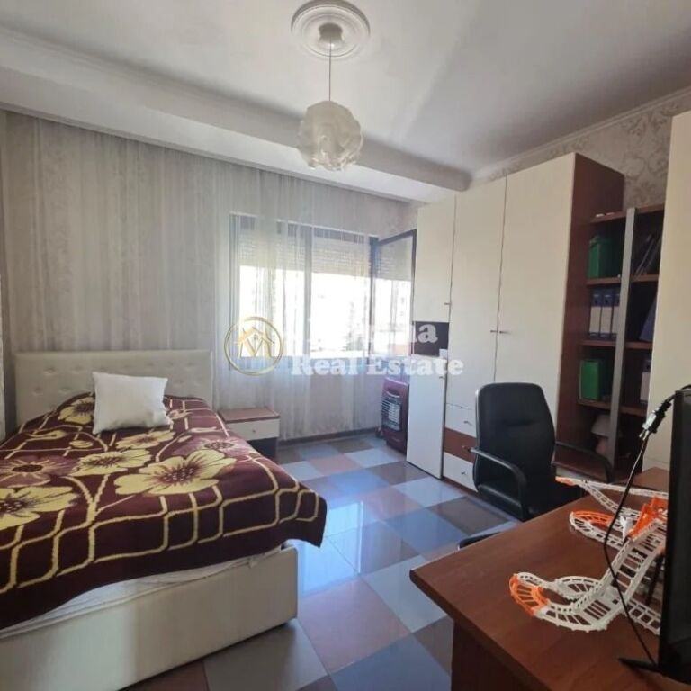 Shitje | Apartament 3 + 1 | Blloku | 650000 €