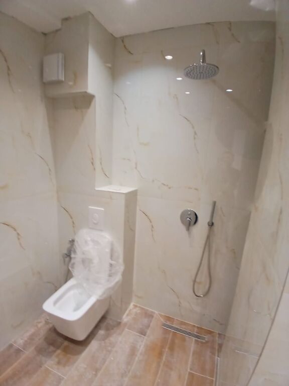 Shitet , Apartament 1+1 , 21 Dhjetori , Tirane