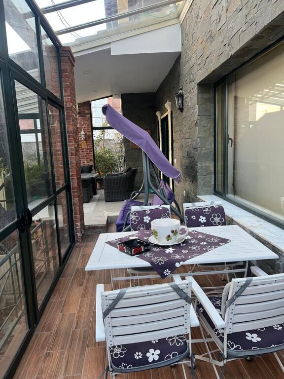 Disponiamo di una villa in affitto situata a Sauk