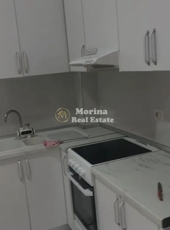 Affitto | Casa privata 1 + 1 | Vicino a Xhamis Xhura, Oxhaku | 350 €/mese