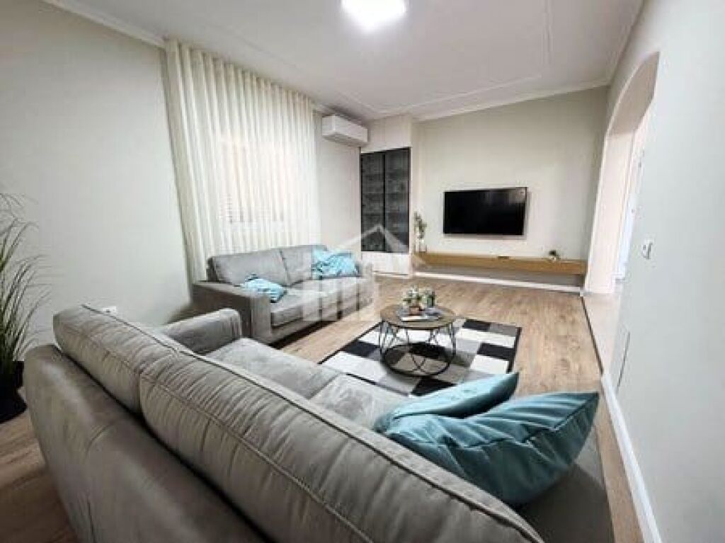Jepet Me Qera Apartament 1+1