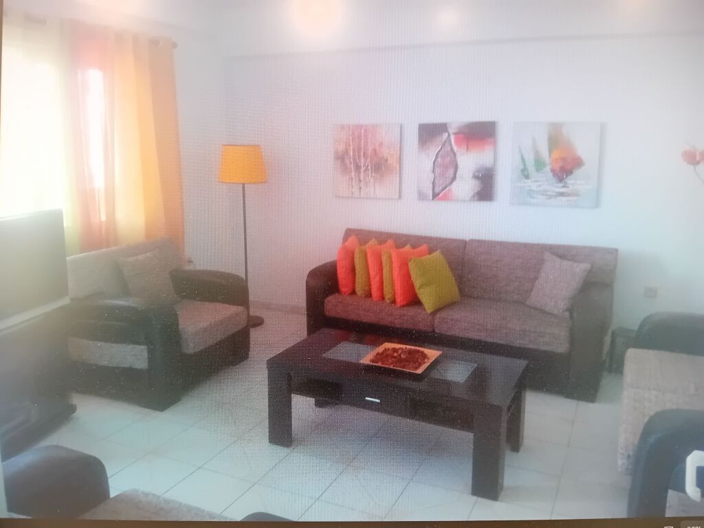 1+1 e mobiluar perball Delijorgjit