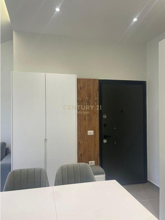 AFFITTASI APPARTAMENTO 1 + 1 A FRESK