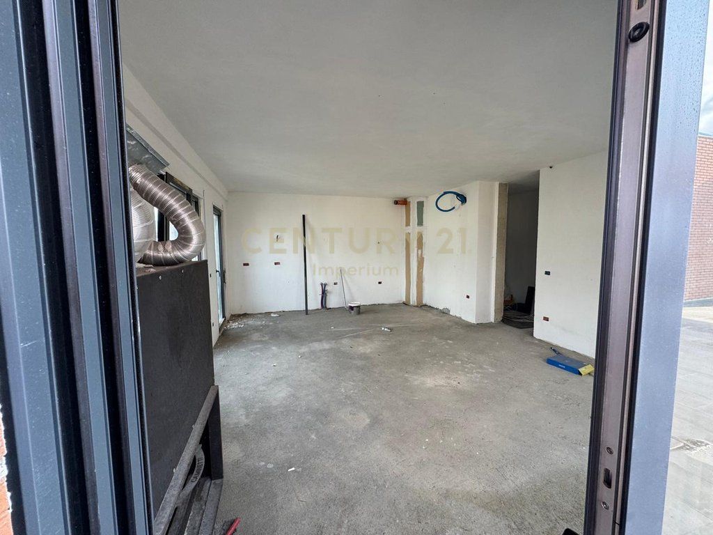 Apartament 3+1+2+ Tarracë të shfrytëzueshme!