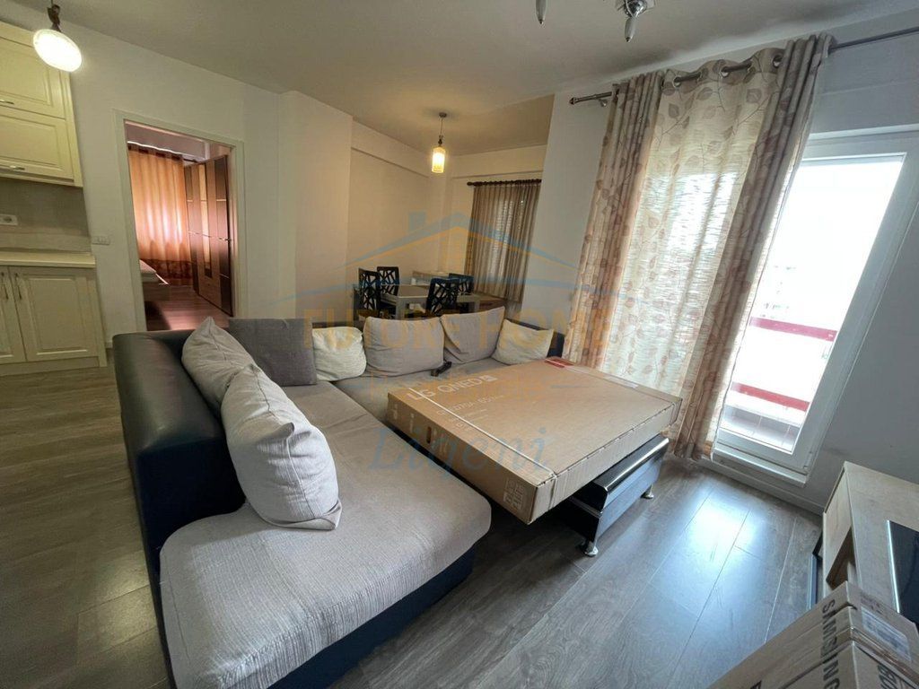 Qera, Apartament 2+1, Ish Parku i Autobuzave, Tirane.