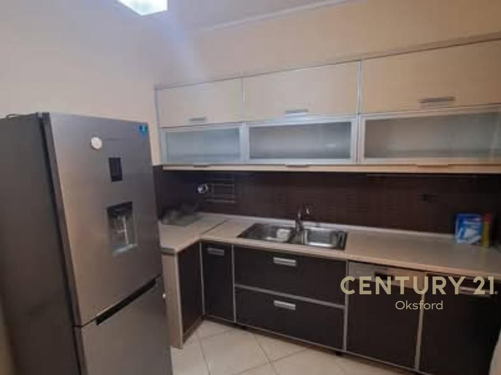 Penthouse për qira në Vlorë
