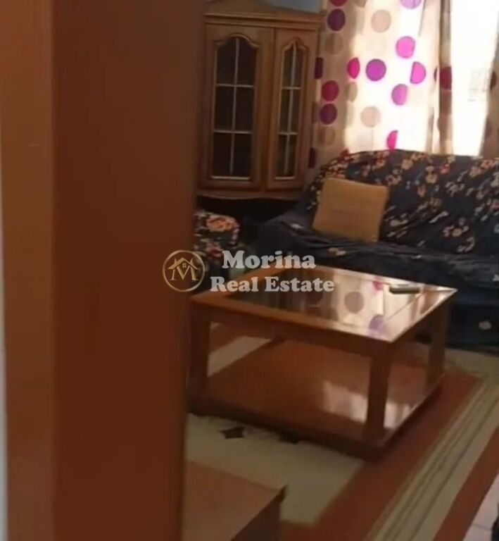 Qera | Shtëpi private 2 + 1 | Laprak | 400 €/muaj