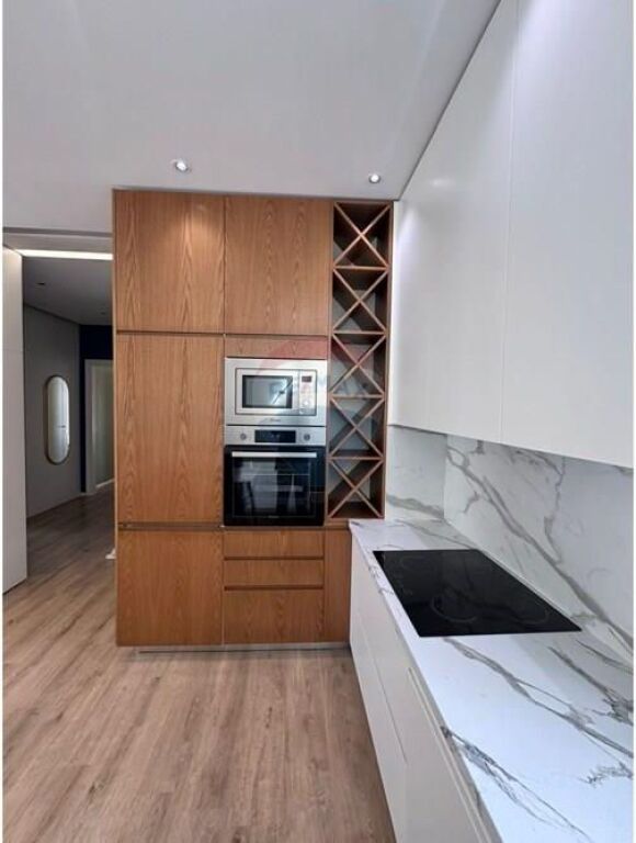 , APARTAMENT 2+1+2 PËR QIRA MYSLYM SHYRI