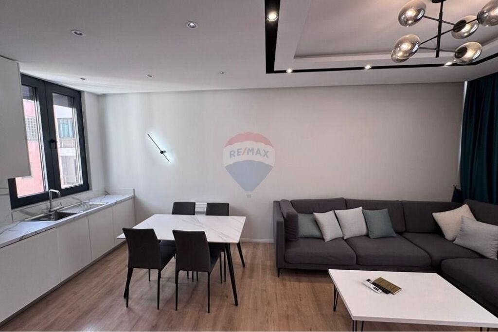 , APARTAMENT 2+1+2 PËR QIRA MYSLYM SHYRI