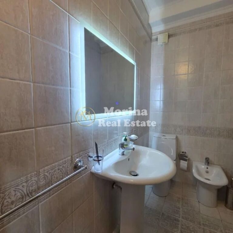 Shitje | Apartament 3 + 1 | Blloku | 650000 €