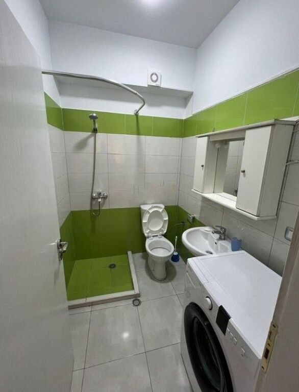 Apartament 3+1+2 Me Qira në Fresku, Tiranë