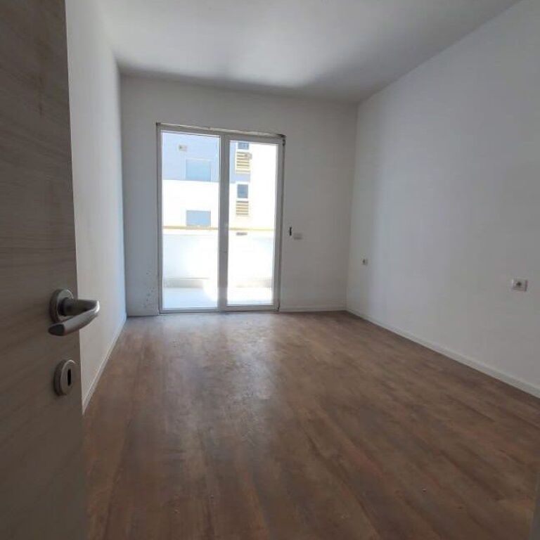 🏡 Vendesi in vendita Appartamento 1+1 – Complesso E-88, Dritan Hoxha 📍
