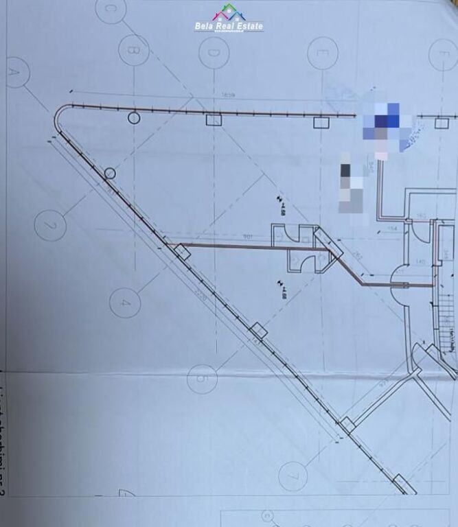 Zyre Me Qera tek Stadiumi Dinamo (ID BZ2900) Tirane