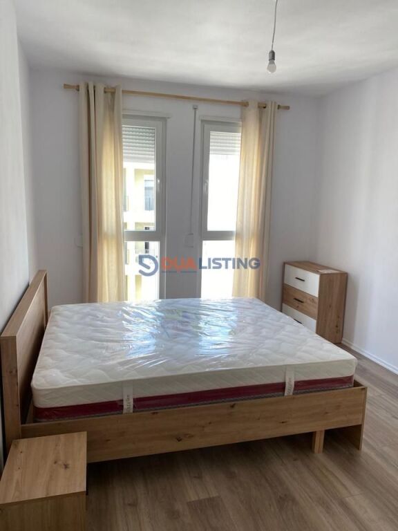 Jepet me qira apartament 2+1 tek Univers City