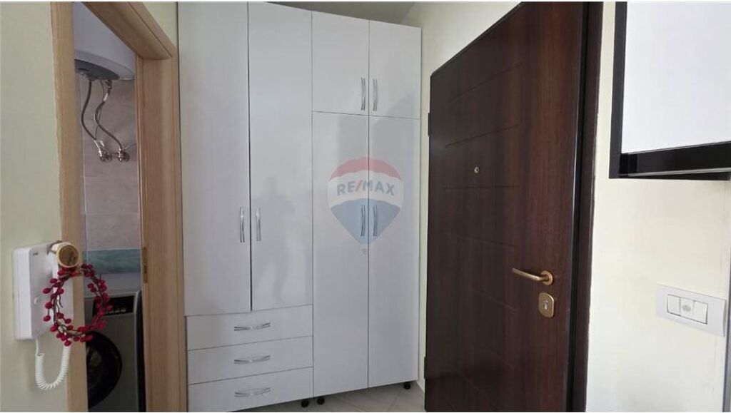 🏡 Studio – Për Qira | Lungomare, Vlorë | 100 m nga deti 🌊