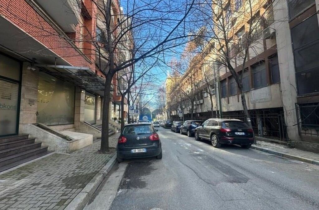 Negozio - In Affitto - Via Papa Giovanni Paolo II, Tirana ID: 530571009-69