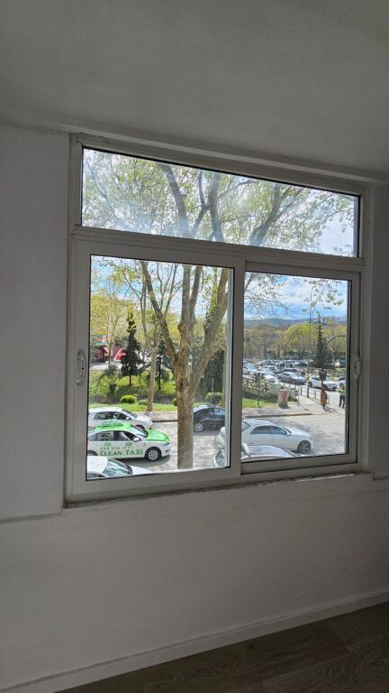 Apartament 2+1, Vasil Shanto!