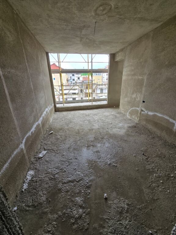 Apartment 2+1 for sale at Colonnade