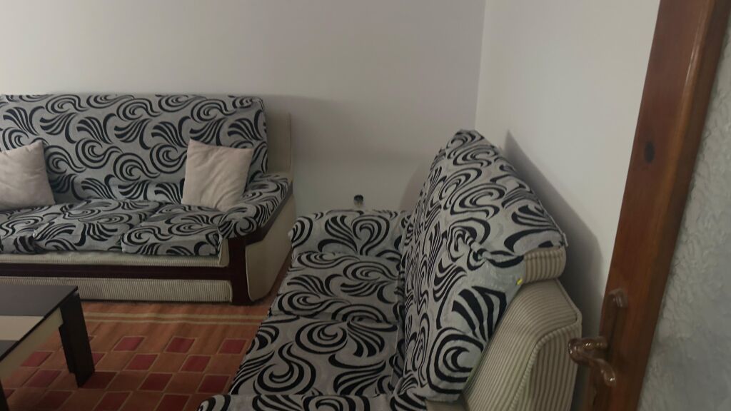 In Affitto Appartamento 2+1+1 Balcone