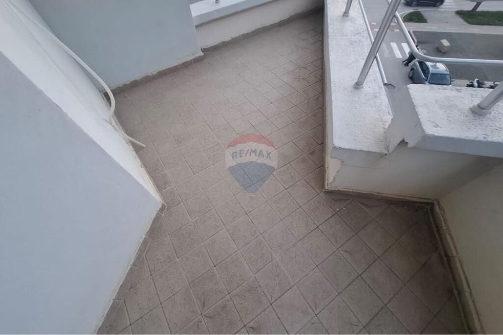 🏡 Apartment 2+1 for Rent – Lungomare, Vlorë