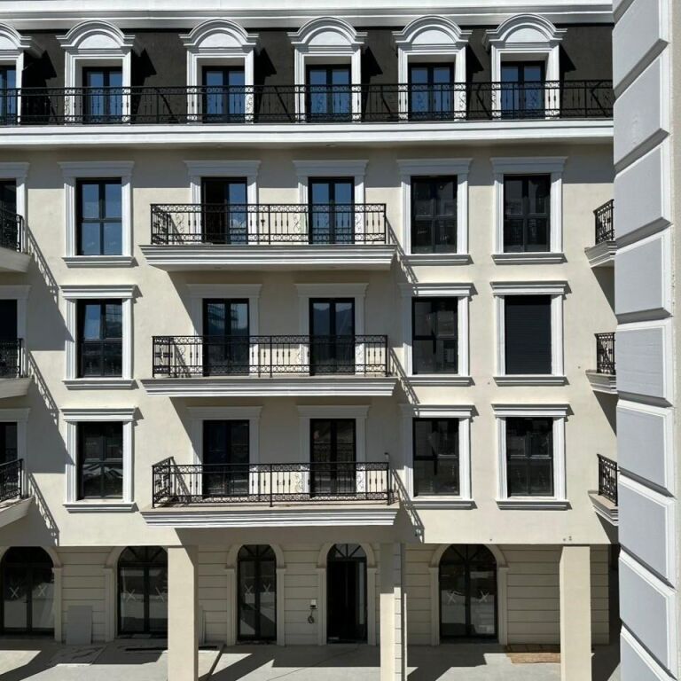 🏡 Shitet Apartament 1+1 – Tirana Porta e Re 📍