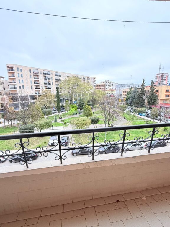 JEPET ME QERA APARTAMENT 2+1 PRANE PRANVERES, DURRES
