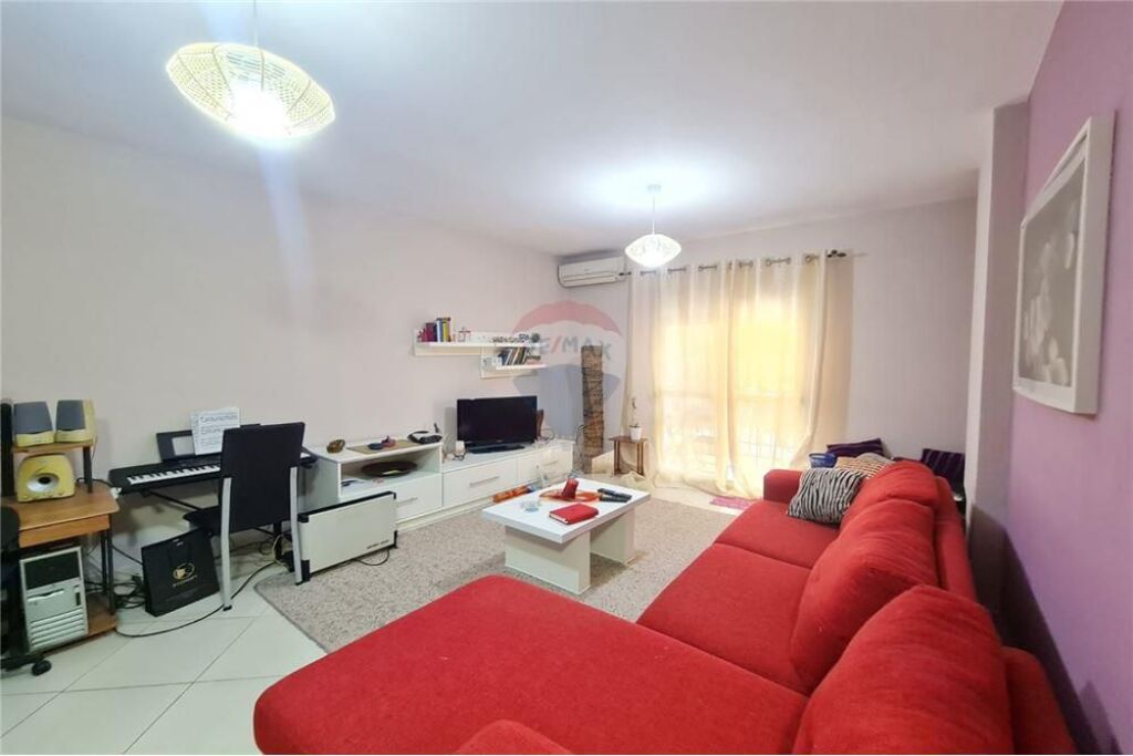 Apartament - Për Shitje - Rruga e Kosovarëve, Tiranë