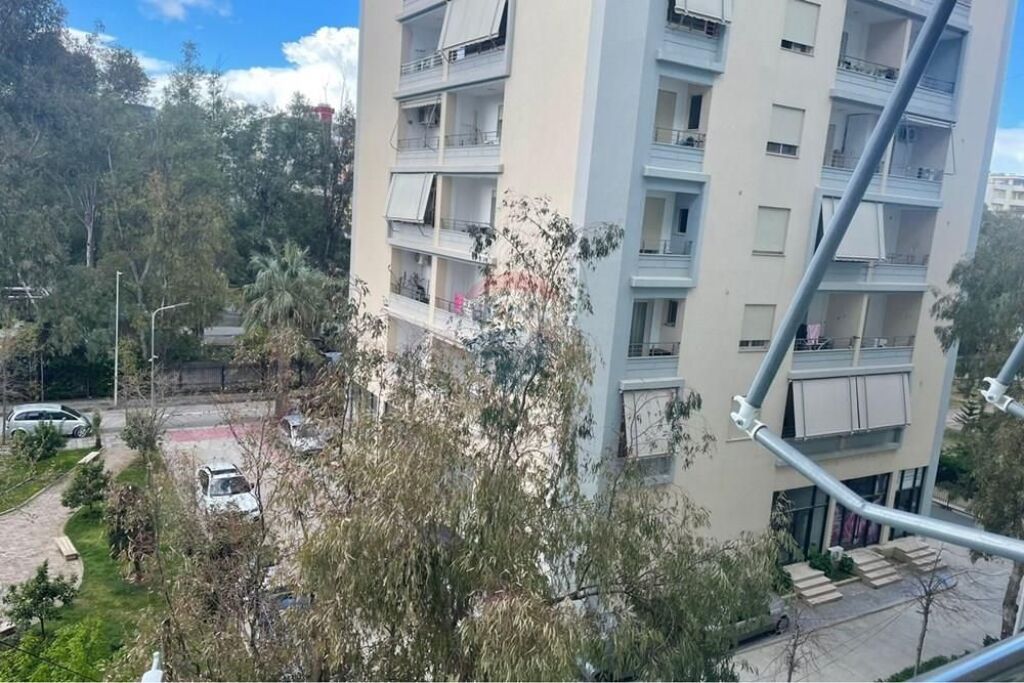 🏡 Apartament 3+1 me Qira – Pranë Parkut Aulona, Vlorë