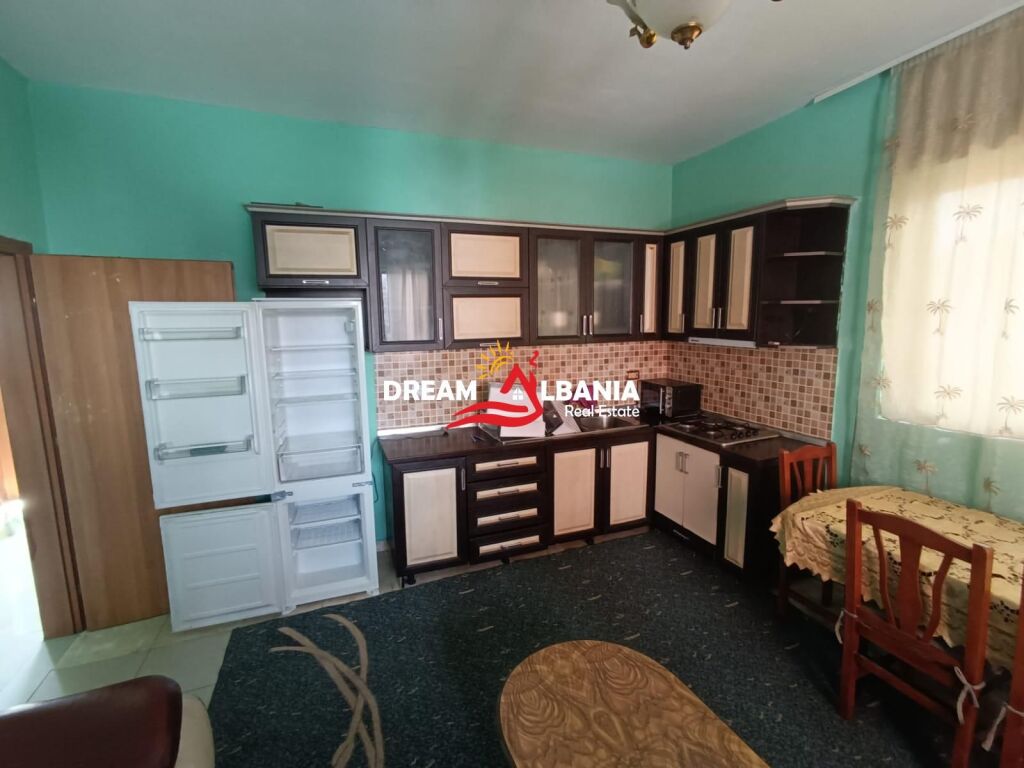 Jepet me qira 2+1 kat vile, kati i 3 në zonën e Astirit (ID 4251442)
