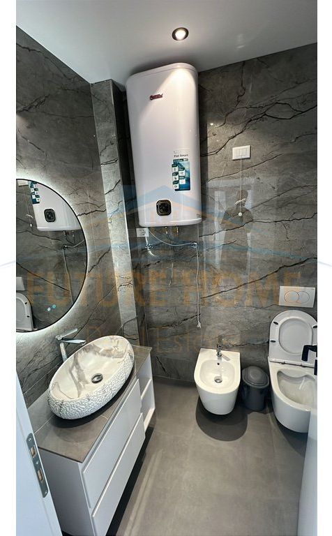 QERA APARTAMENT 2+1+2,LAKE VIEW,LIQENI ARTIFICIAL