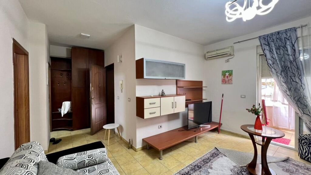 Me Qera : 1+1📍Mine Peza (Prane Golden Tower) - 55,000 Lek/muaj - S.65m² - Kt.1 || Shume prane Qendres🔥