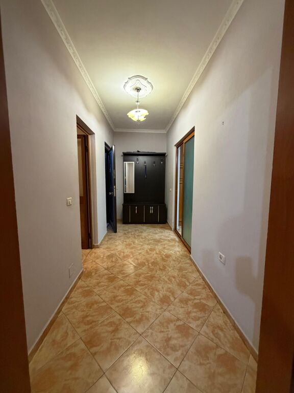 Apartament 1+1 per qira, në Don Bosko, 50.000 ALL
