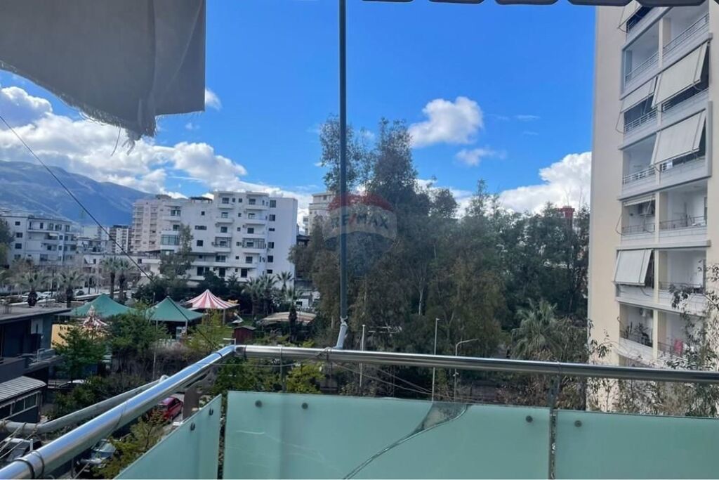 🏡 Apartament 3+1 me Qira – Pranë Parkut Aulona, Vlorë