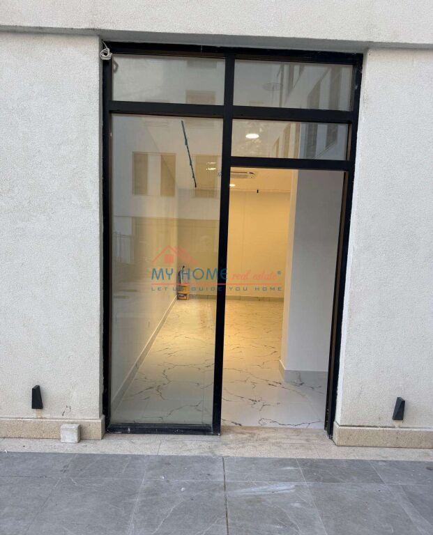 Dyqan ne Shitje Donika Center rruga Mine Peza ne Tirane