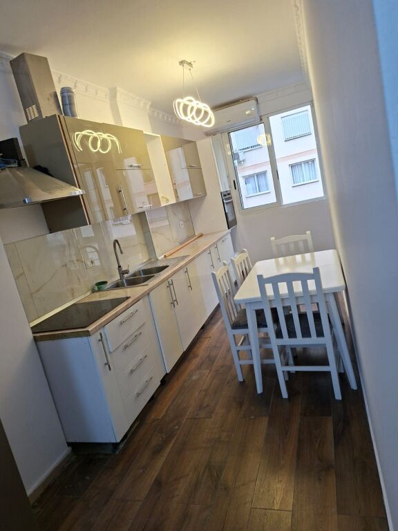 JEPET ME QIRA APARTAMENT 2+1 – ASTIR, KOMPLEKSI FRATARI, TIRANË