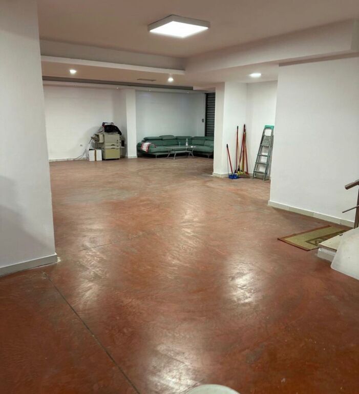 MAGAZZINO IN AFFITTO 400M2