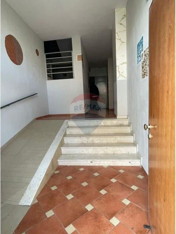 🏡 Apartament 1+1 me Qira – Lungomare, Vlorë