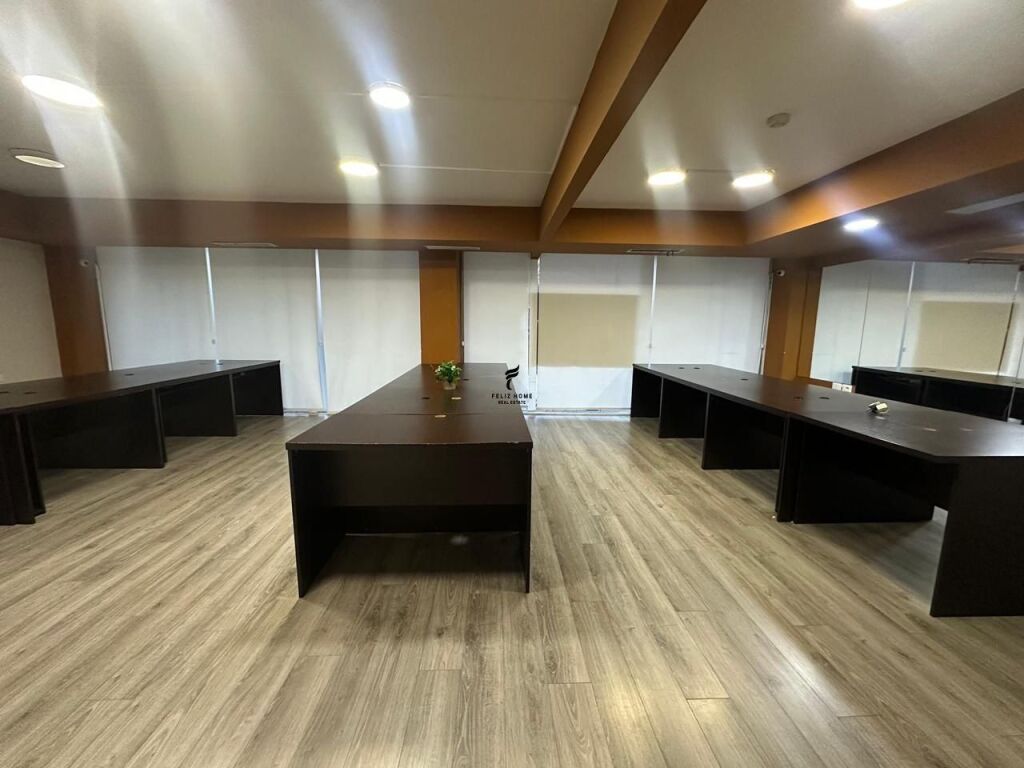 SHITET ZYRE 200 M2 BLLOKU 1.000.000 EURO FH-66823